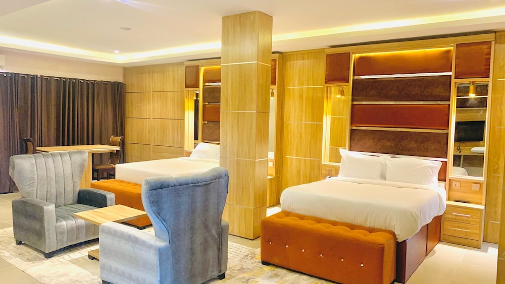 Family Suite, City View