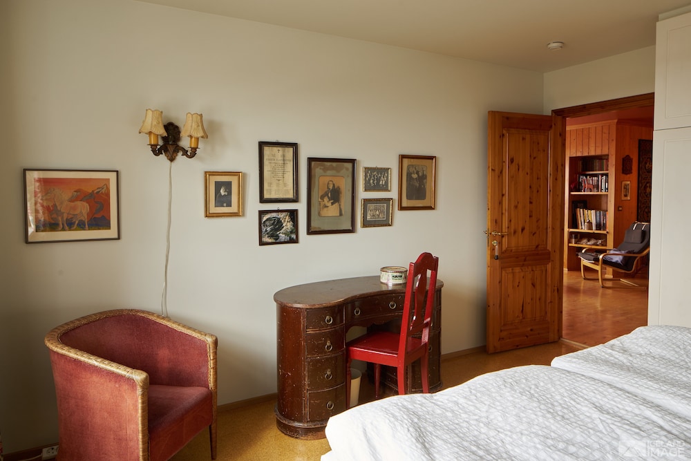 201 The Master Bedroom, Triple/Double, Balcony, Ocean View, Incl. Breakfast photo 3