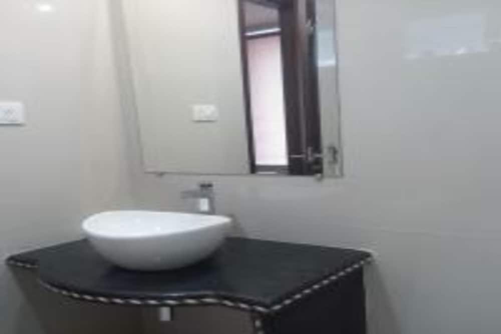 Executive Room photo 2