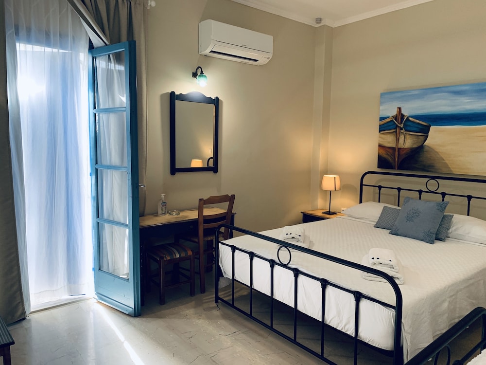 Double Room, Sea View, Poolside