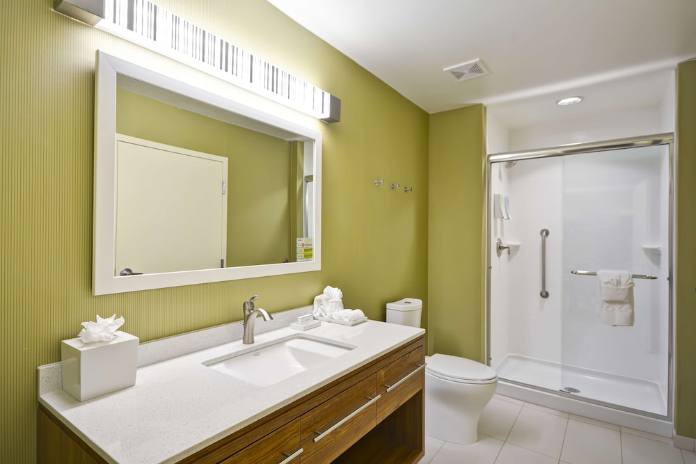 Suite, 1 King Bed, Accessible, Non Smoking (hearing acc)
