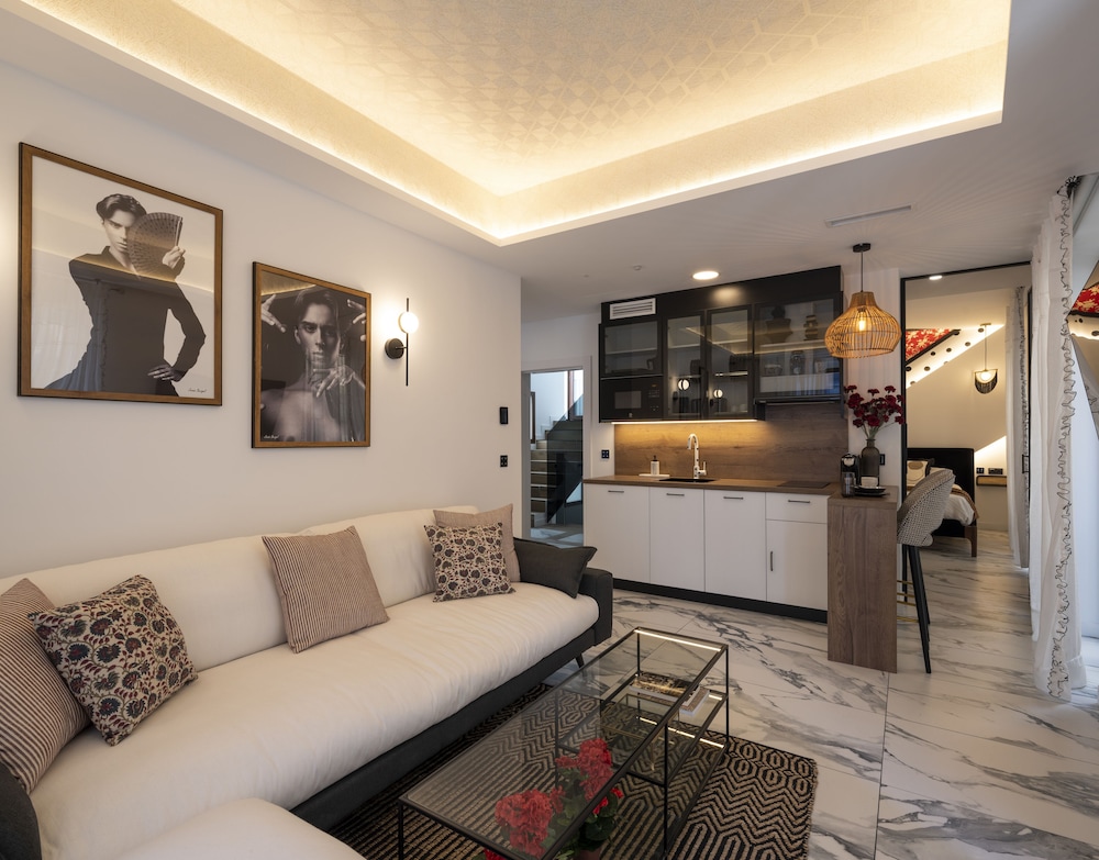 Design Apartment (Folclore)