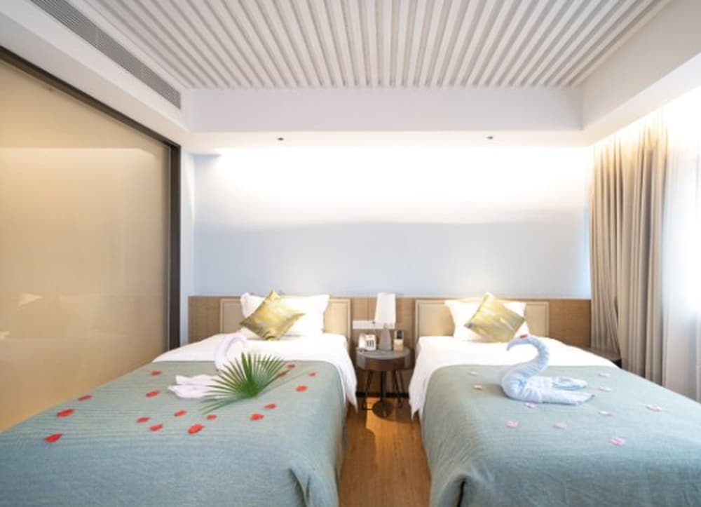 Standard Twin Room - Photo 1