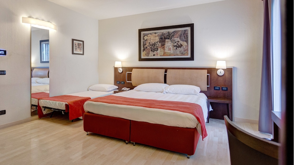 Triple Room - Photo 1