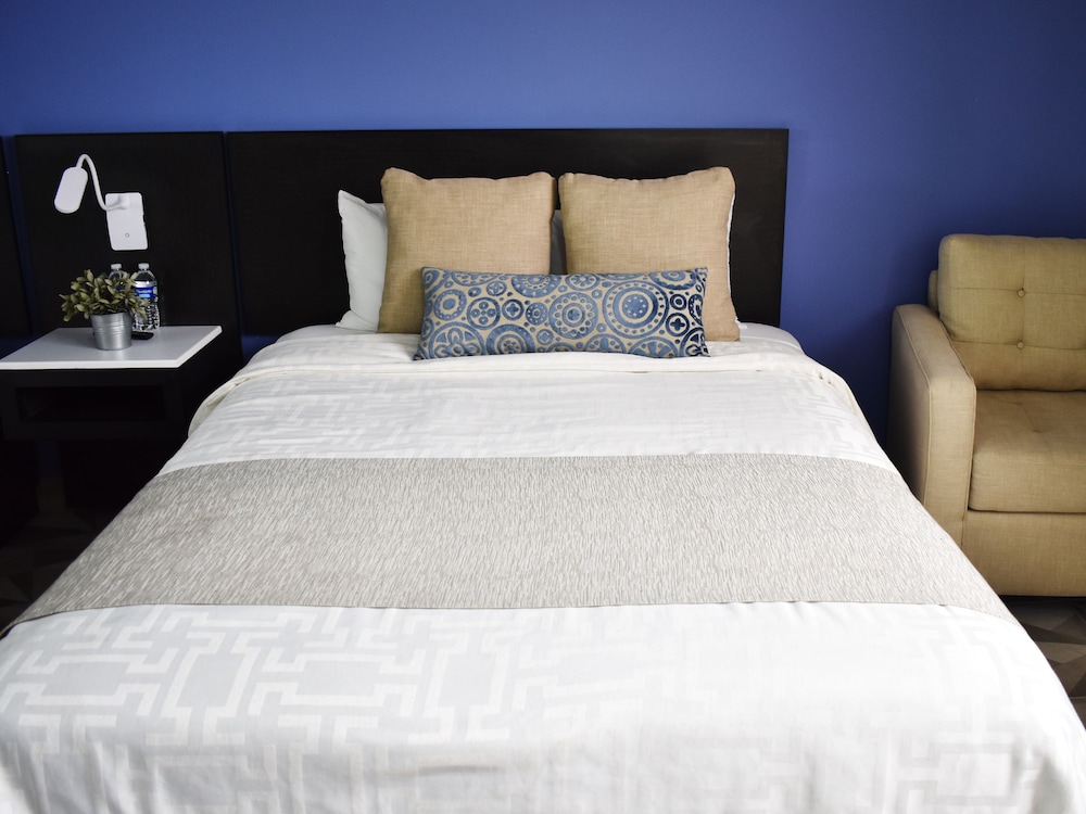 Premium Room, 1 King Bed, Ocean View photo 3