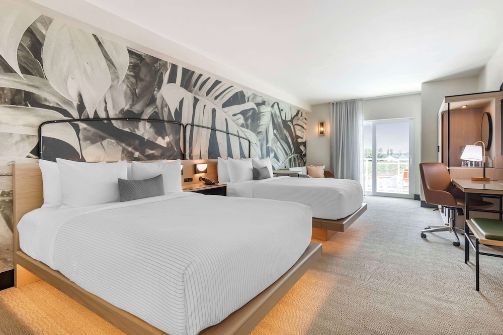 Standard Room, Multiple Beds, Non Smoking, Balcony (Pool View)