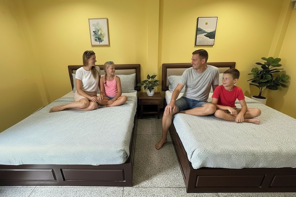 Family Quadruple Room, 2 Queen Beds, Non Smoking photo 2