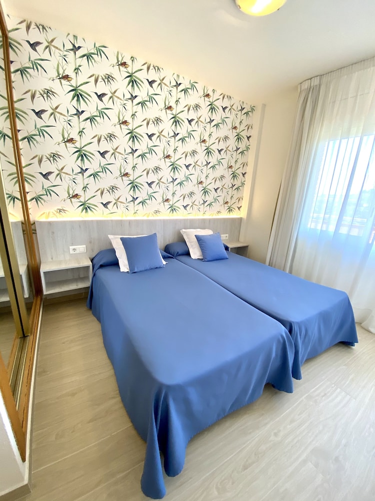 Apartamento, 2 habitaciones, Balcón