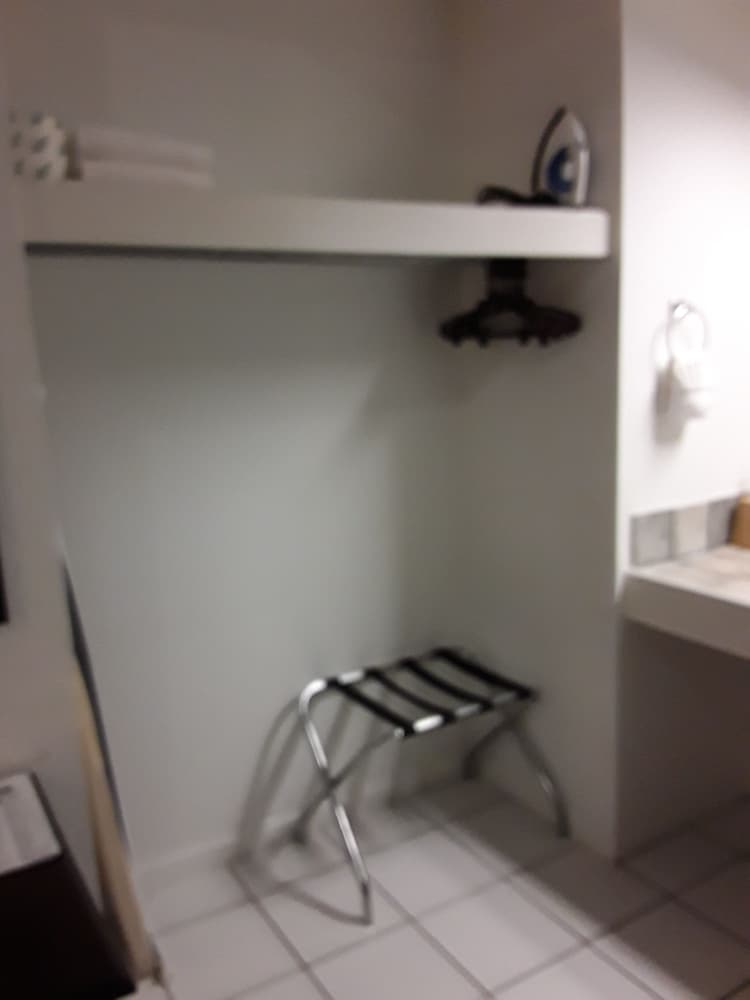 Suite, 2 Queen Beds, Non Smoking photo 3