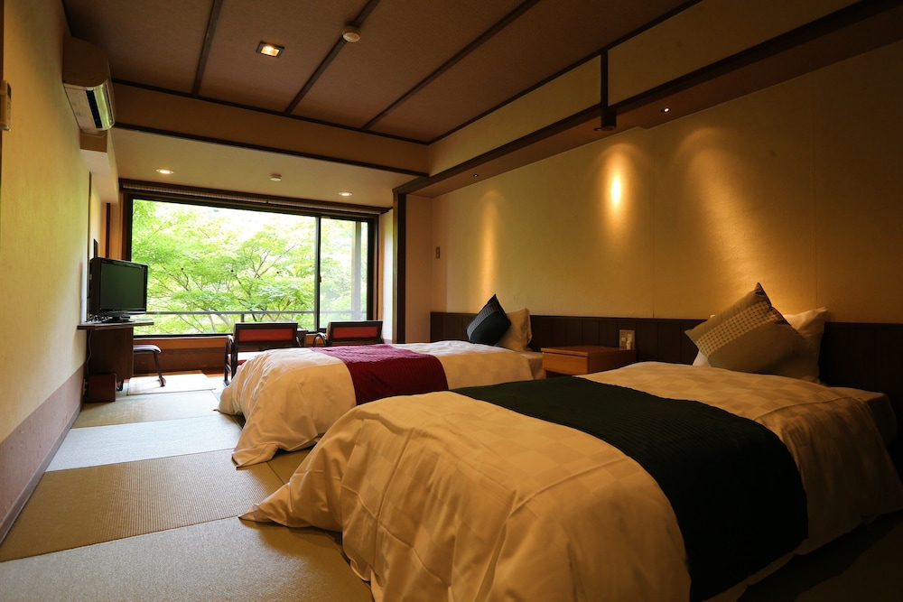 Japanese Twin Bed Room, 10 Tatami mats photo 2