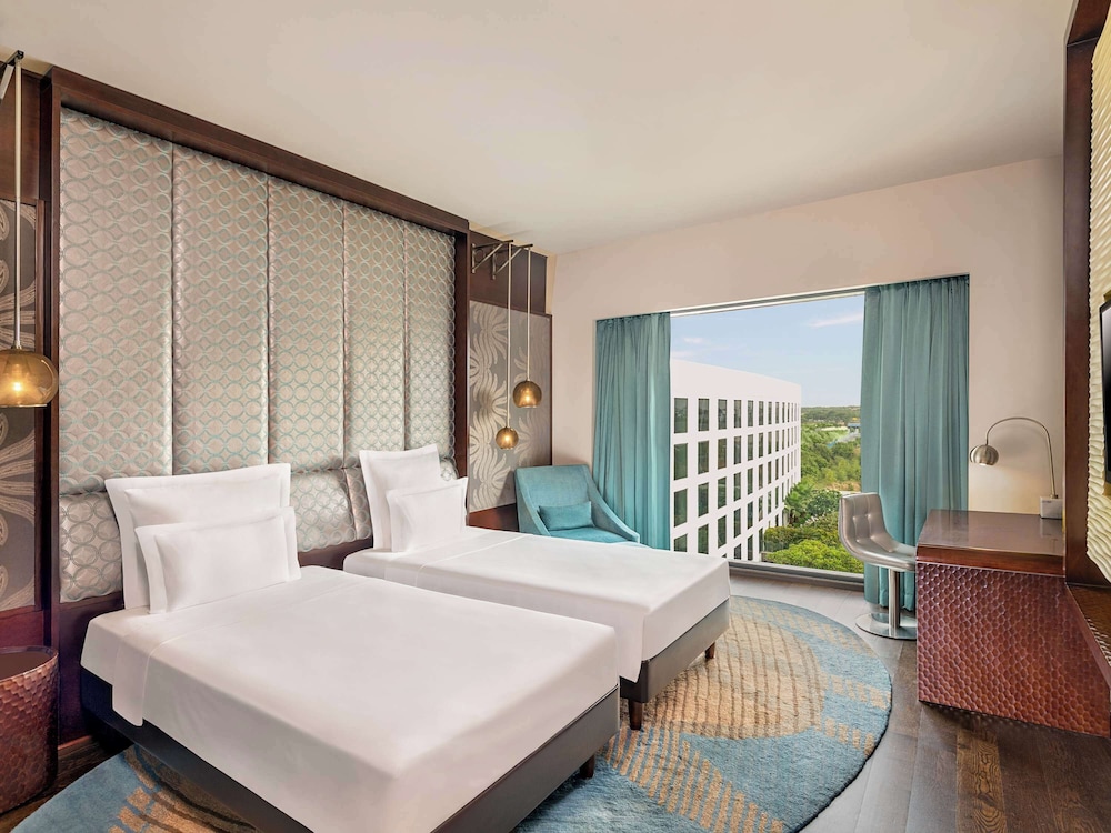 Executive Twin Room, 2 Twin Beds (City side)