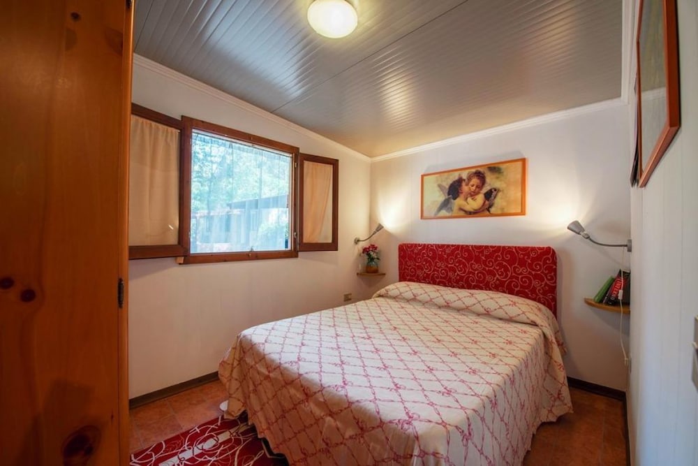Chalet (5 pax) photo 1
