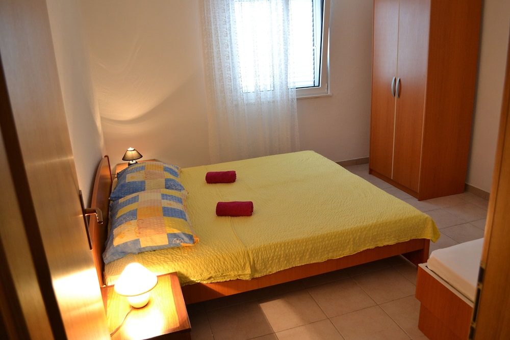 Apartment, 2 Bedrooms, Balcony (4)