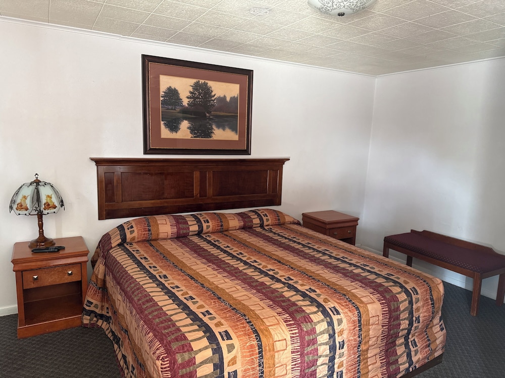 Single Room, Patio