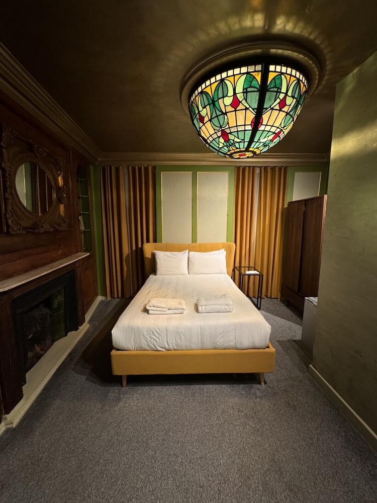 Standard Double Room, Ensuite (1st Foor - Room LC2) photo 1
