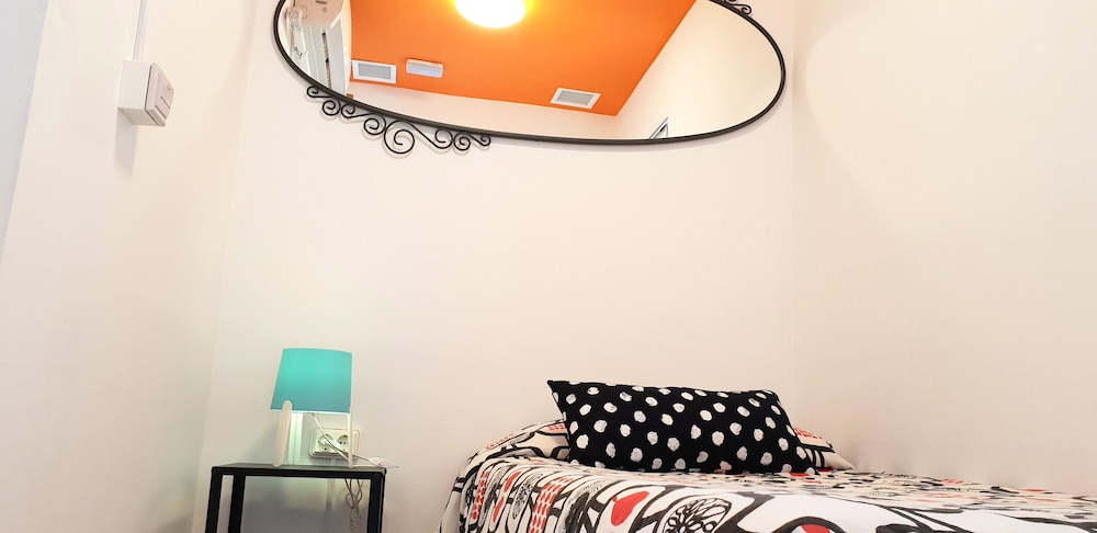 Habitación Sencilla Básica, 1 Cama Individual