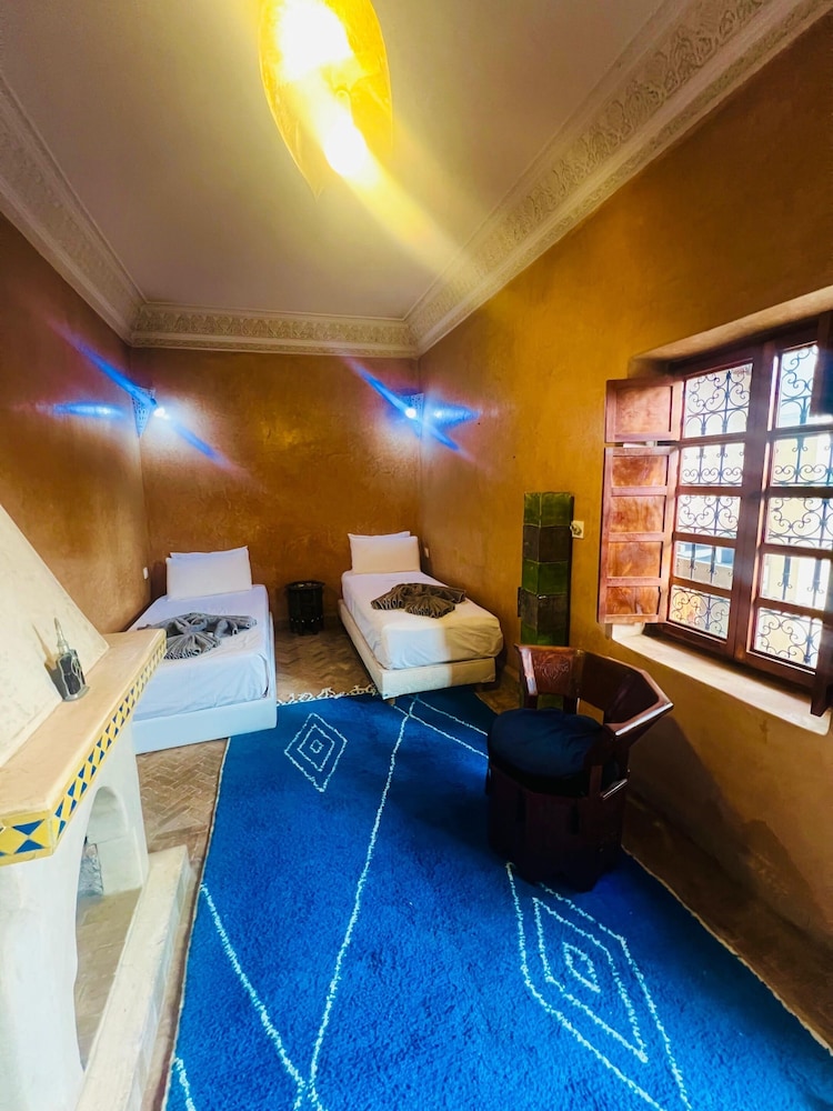 Traditional Twin Room, Ensuite, Pool View (Sinbad)