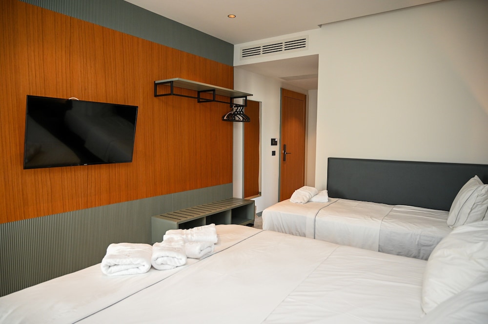 Superior Triple Room