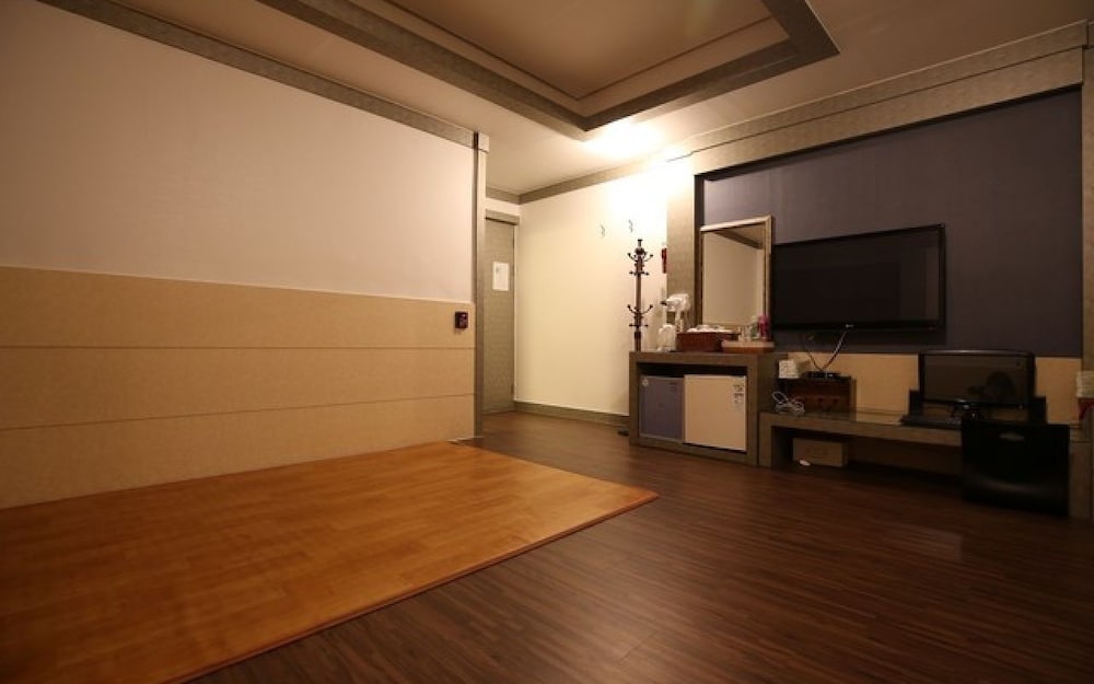 Traditional Room