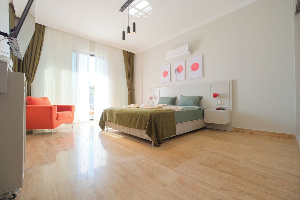 Standard Double Room - Photo 14