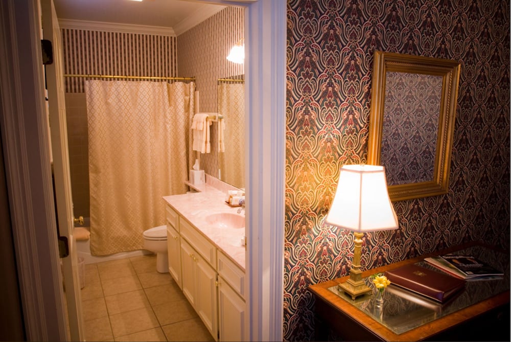 Georgia Belle Room photo 2