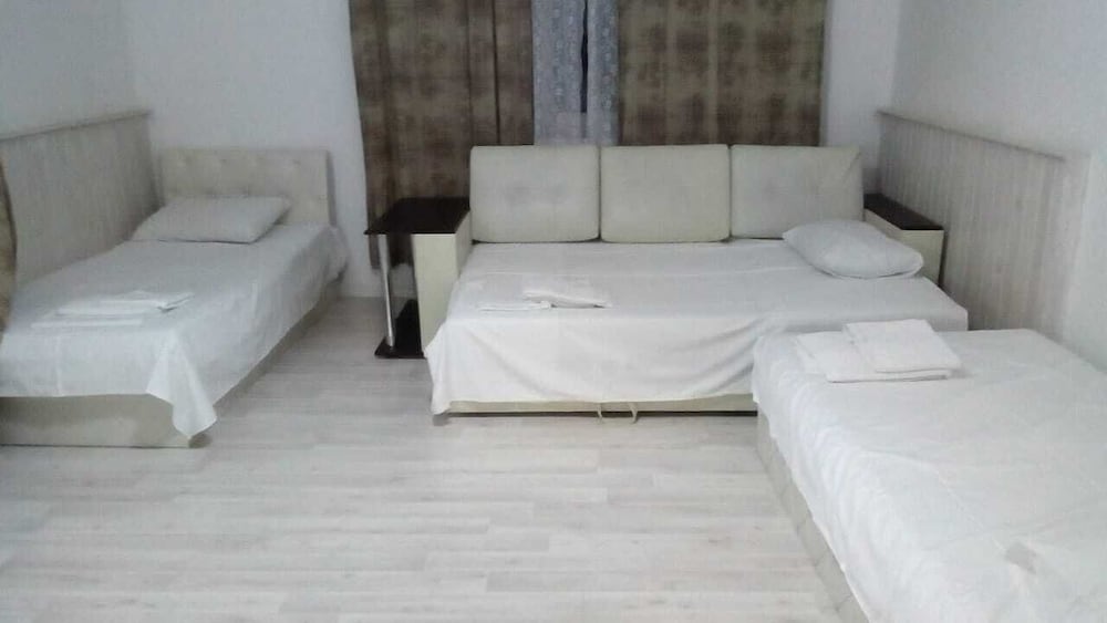 Comfort Quadruple Room, 1 Bedroom, Non Smoking, Kitchenette