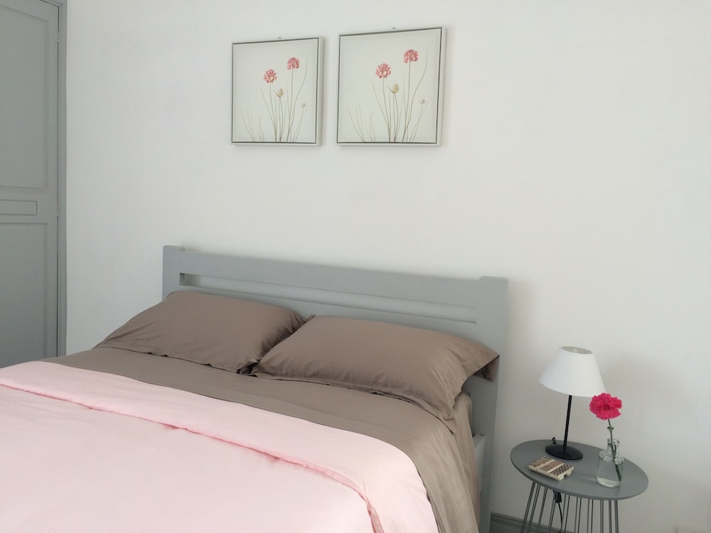 Apartment, 2 Bedrooms, Balcony, City View photo 2