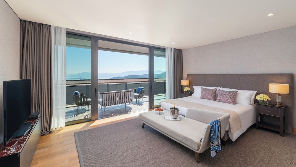 Apartment, 4 Bedrooms, Sea View (Residential)
