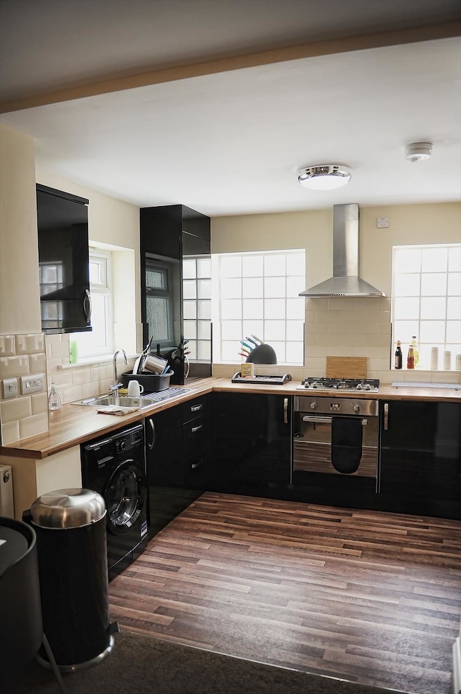 Superior Apartment, 1 Bedroom (112 Duffield Road) photo 2