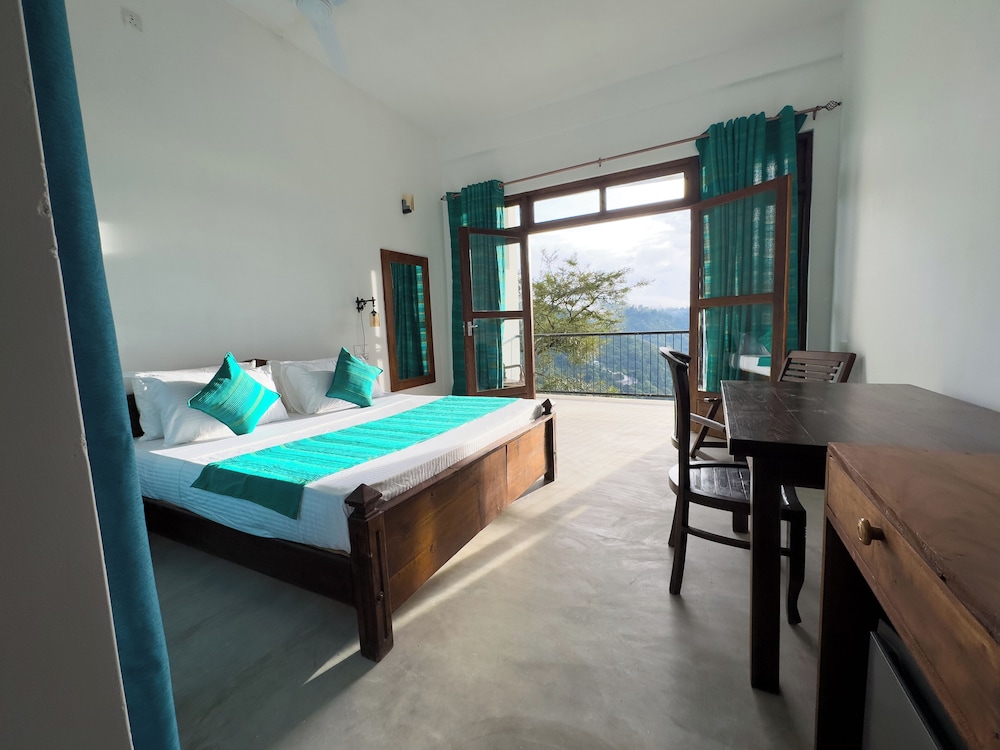 Superior Double Room, Balcony, Mountainside photo 2