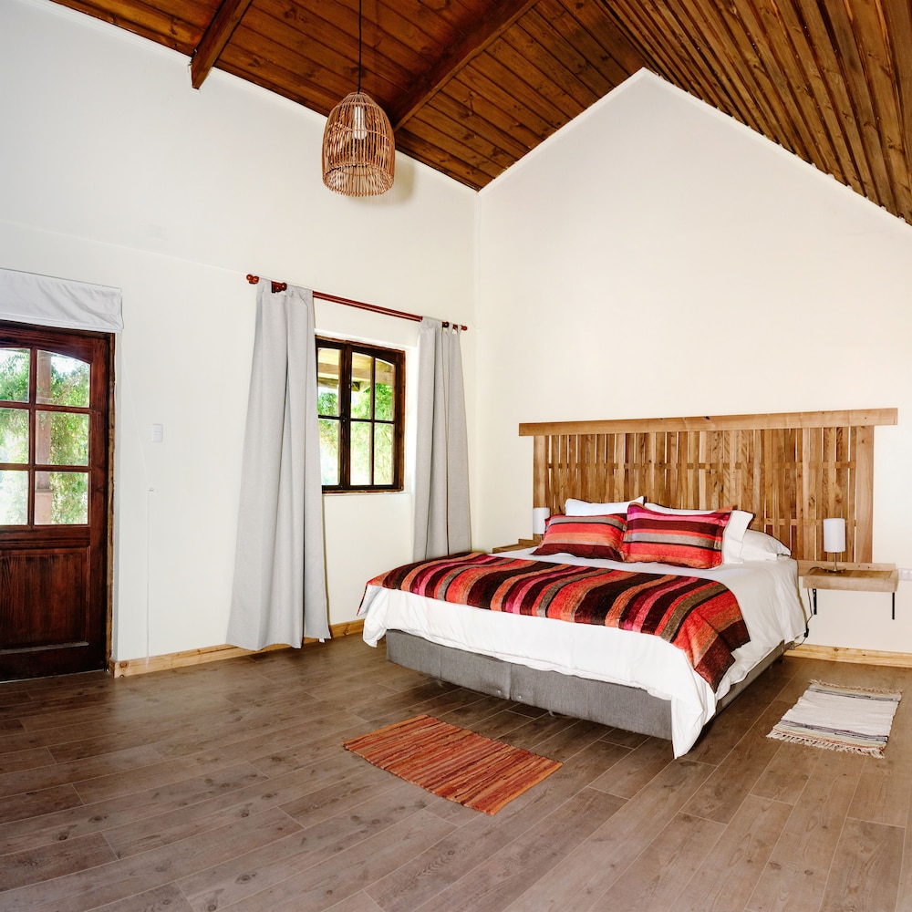Deluxe Double Room, 1 King Bed photo 2