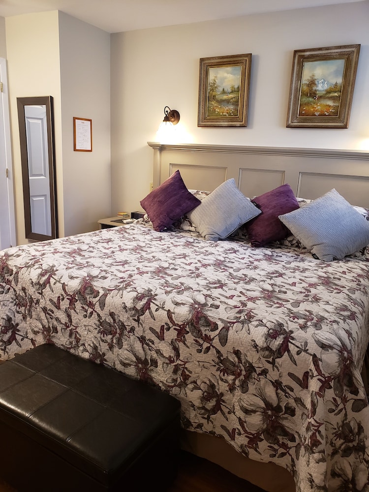 Suite, 1 King Bed, Auberge, Double Bathtub