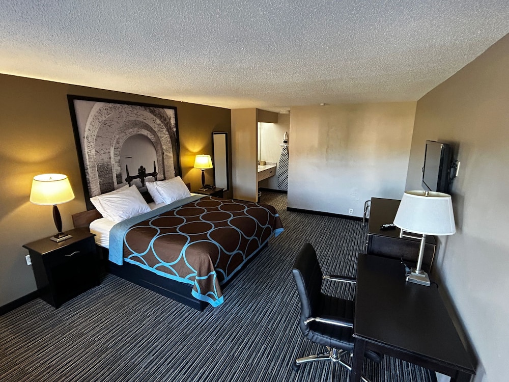 Room, 1 Double Bed, Accessible, Non Smoking (Roll-In Shower) photo 1