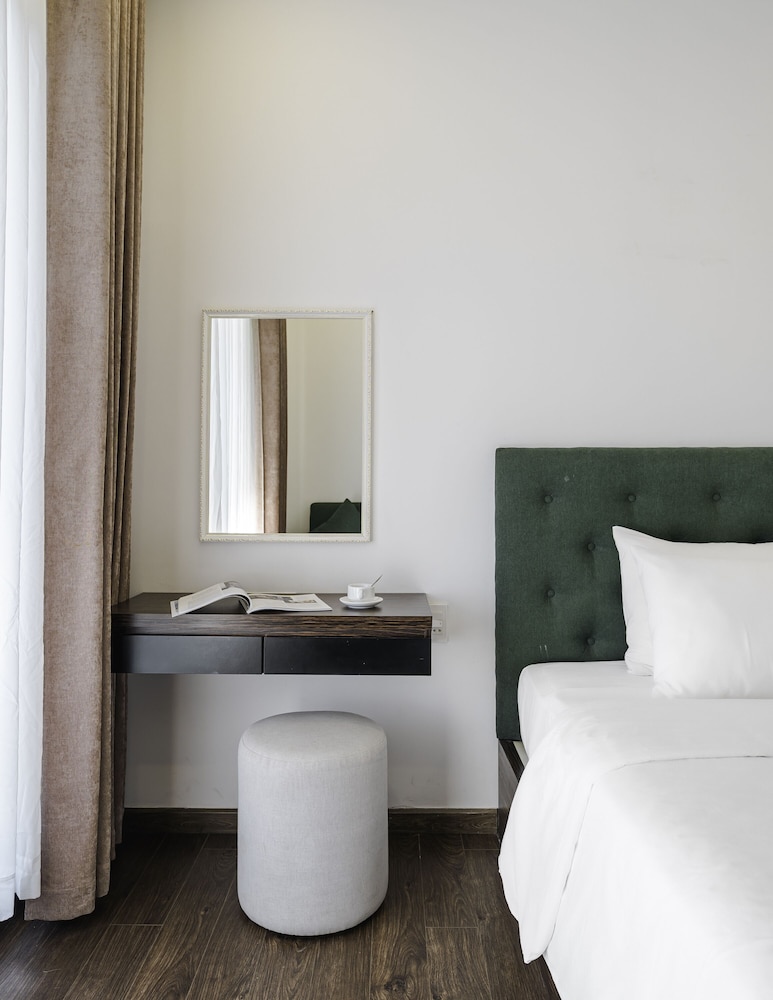Deluxe Double Room, Balcony - Photo 4