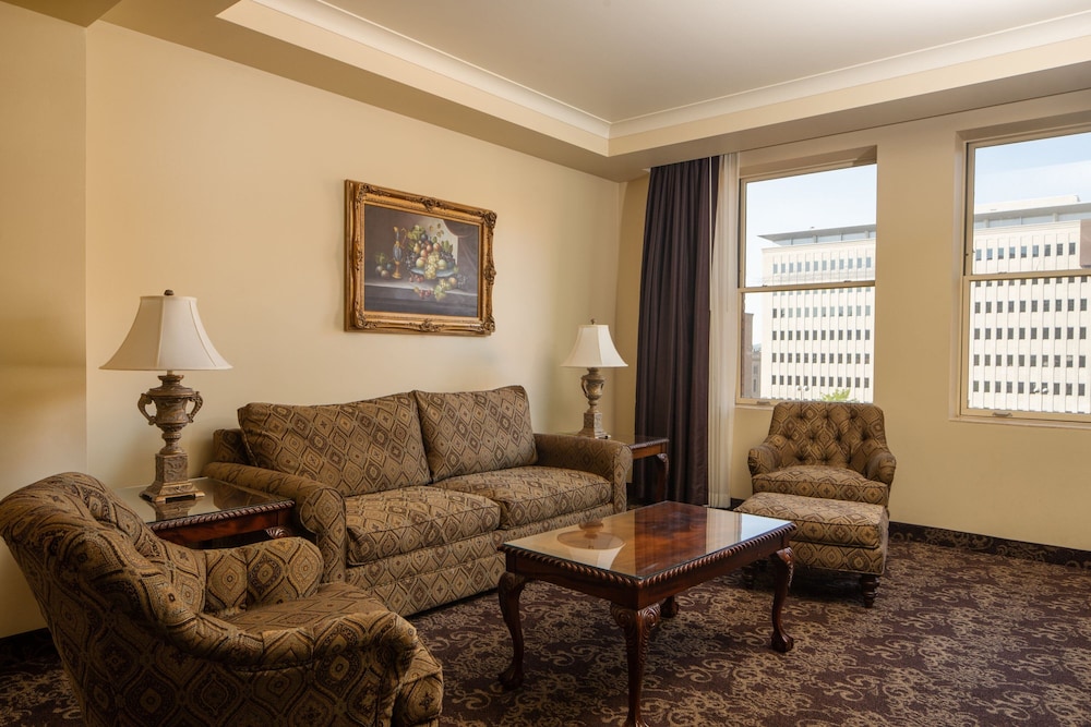 Junior Suite, 1 King Bed with Sofa bed, Corner