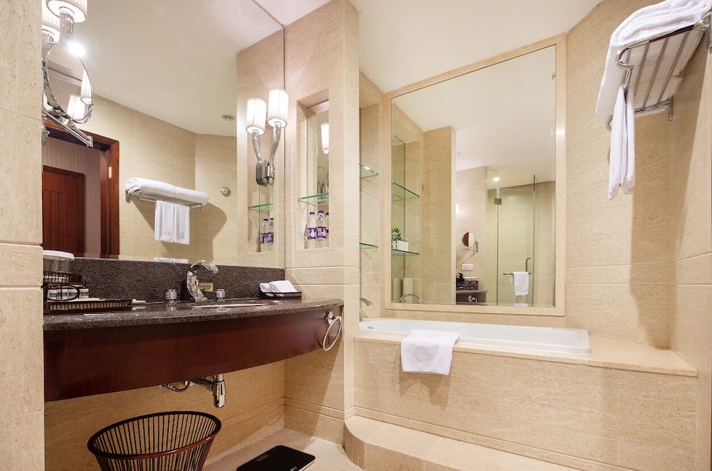 Deluxe Twin Room photo 3