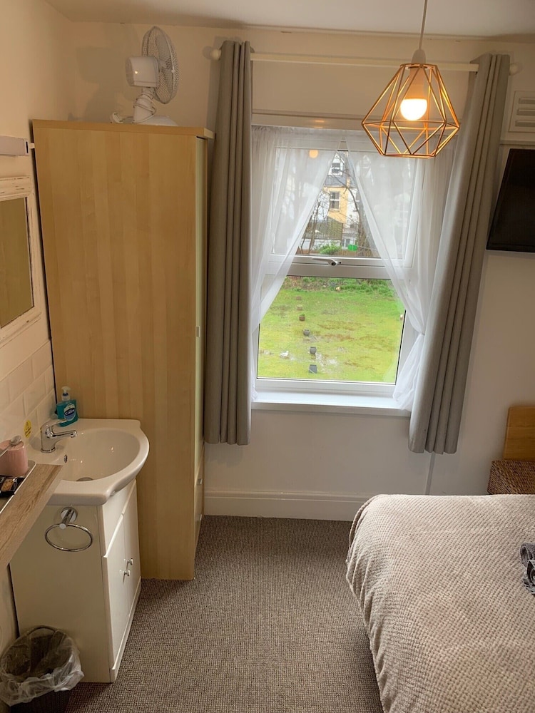 Superior Single Room, Private Bathroom (2nd Floor ) photo 3