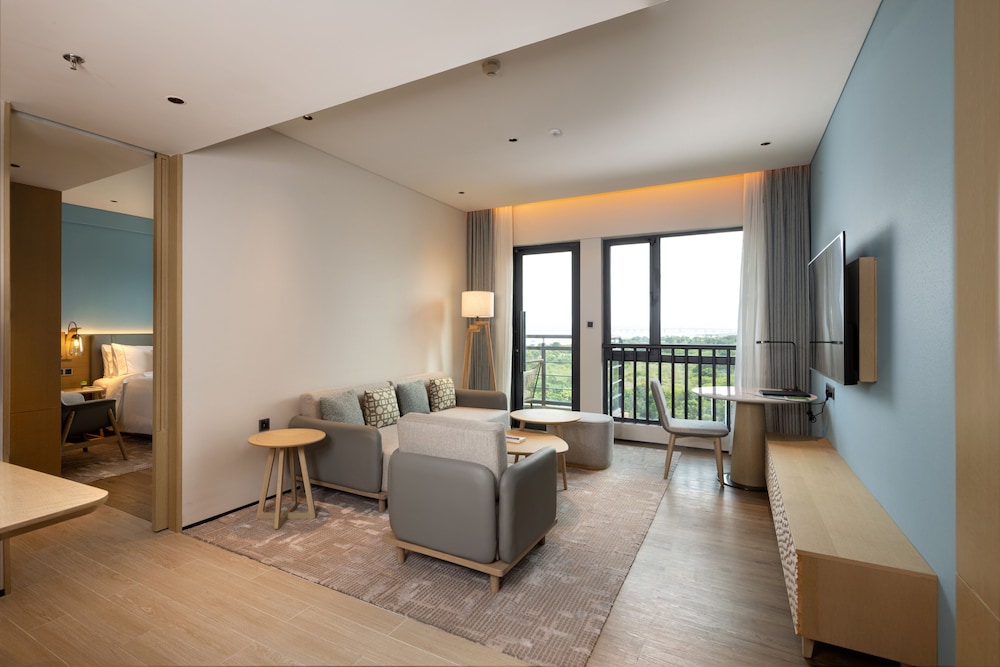 Suite, 1 Bedroom, Ocean View - Photo 4