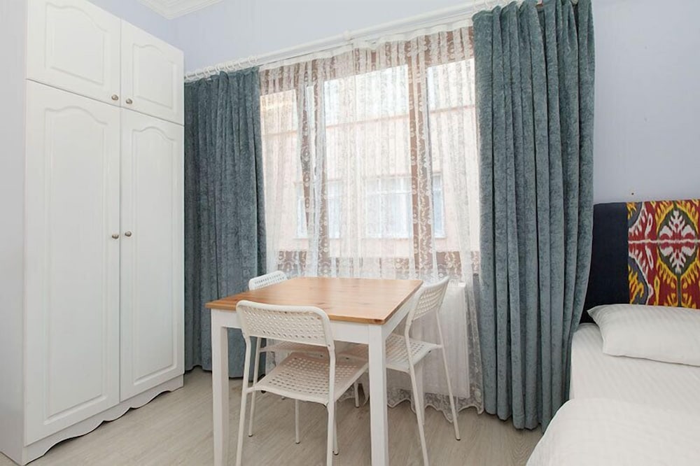 Standard Triple Room photo 2