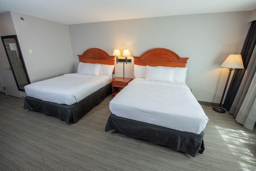 Deluxe Room, 2 Queen Beds, Non Smoking photo 3