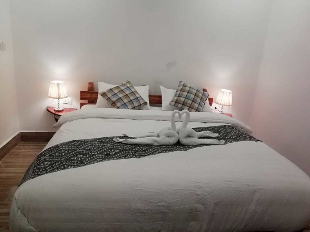 Superior Double Room with Air-con photo 2