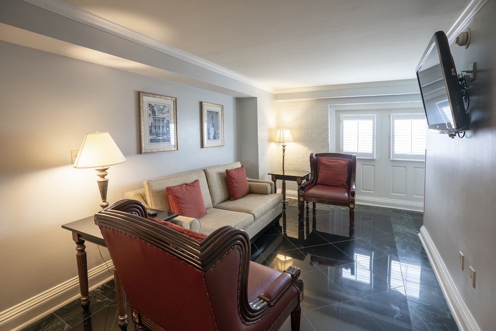 Deluxe Room, 2 Queen Beds (Junior Suite Two Queens) - Photo 1