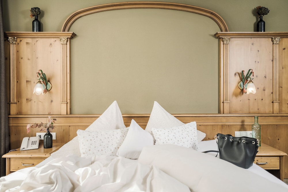 Deluxe Double Room, Balcony (Edelweiss)
