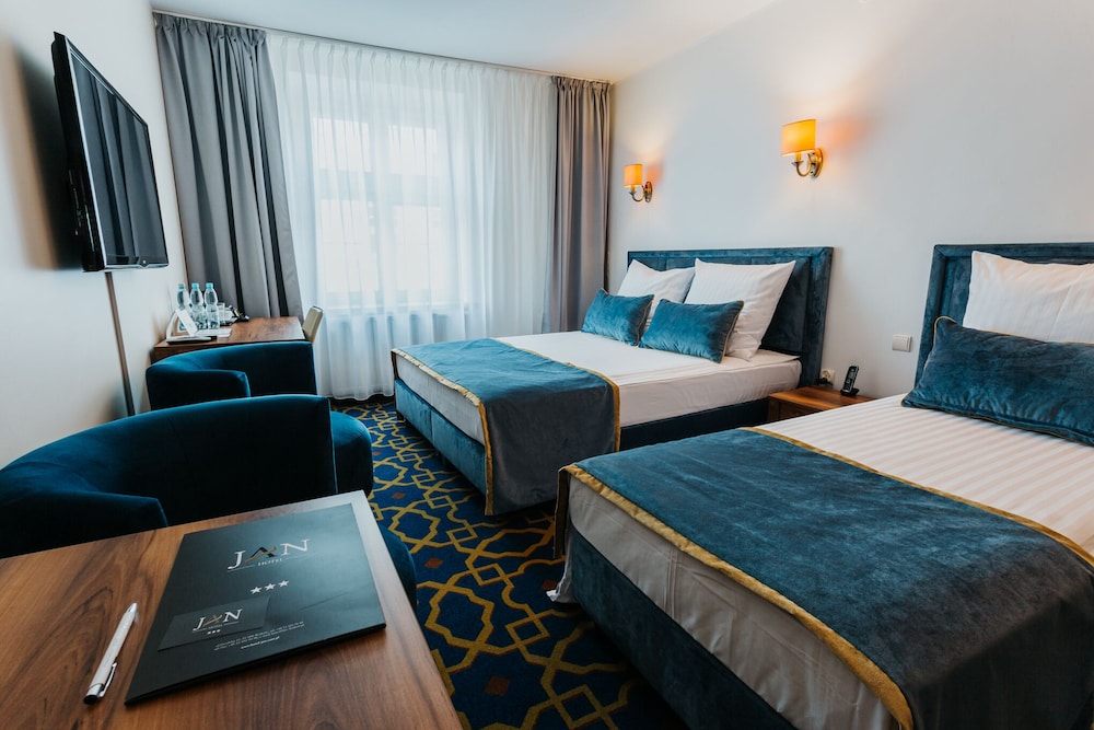 Deluxe Double Room Single Use photo 3