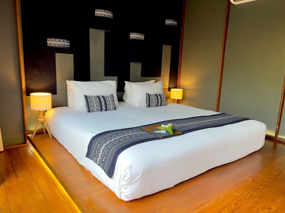 Junior Studio Suite, Garden View