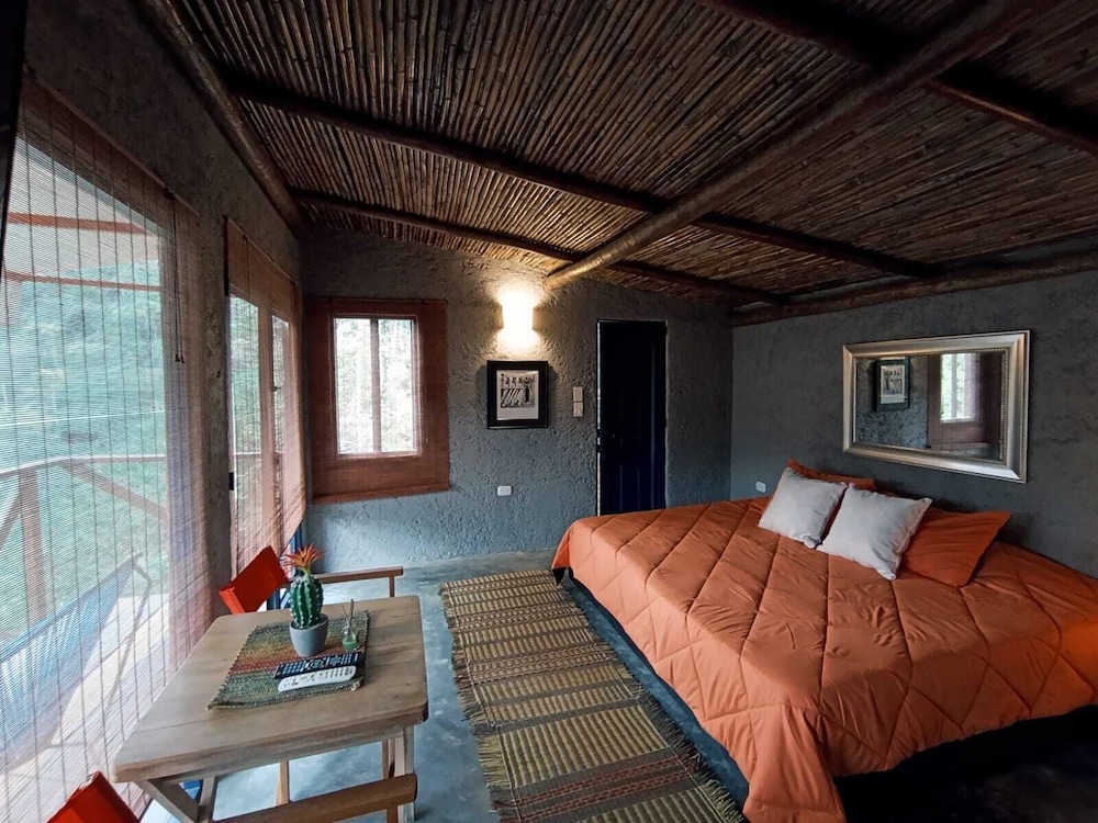Cabin, 1 Bedroom, Smoking, Balcony photo 2