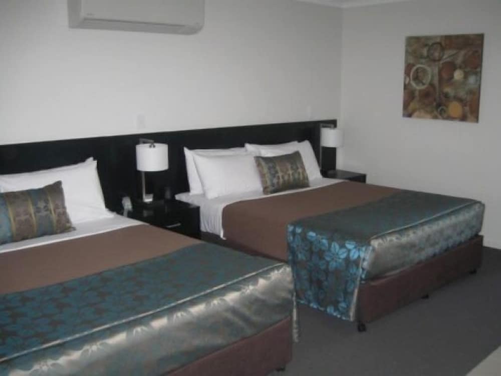 Family Quadruple Room photo 1