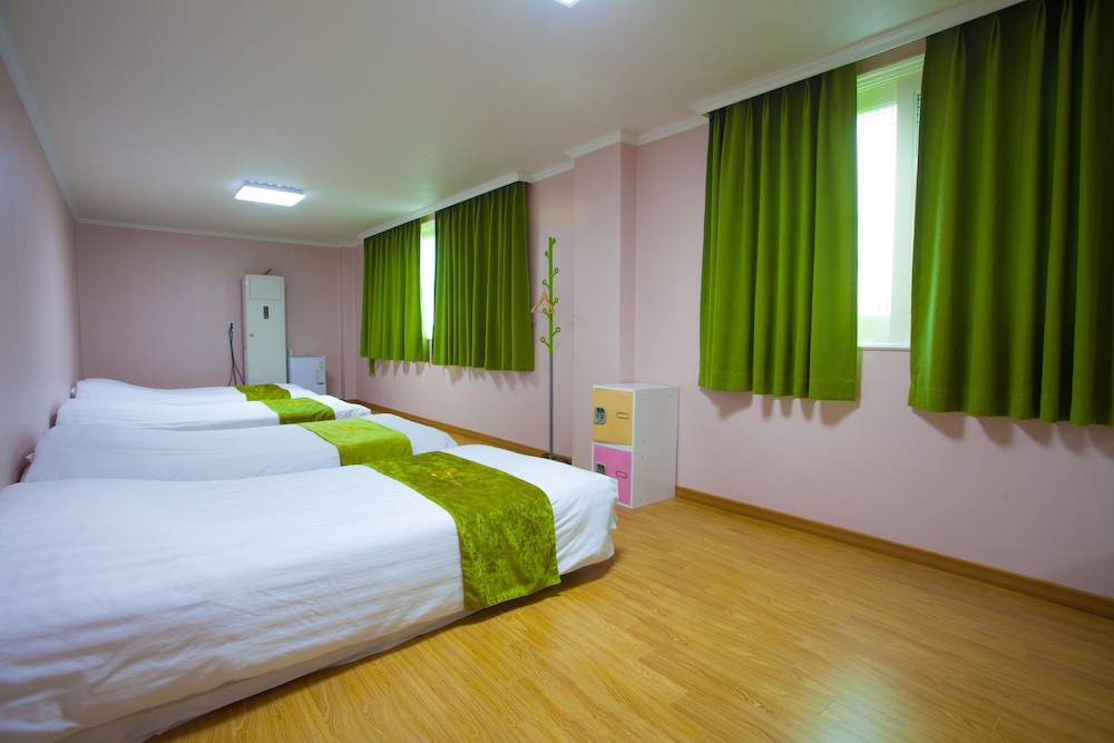Quadruple Room photo 3