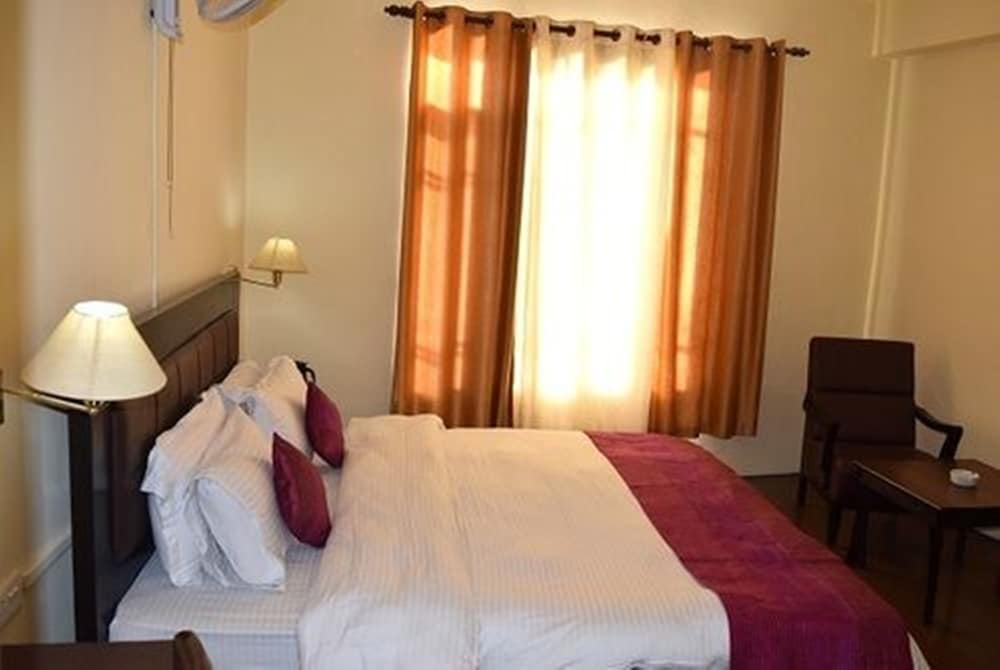 Deluxe Double Room, 1 King Bed, Valley View photo 2