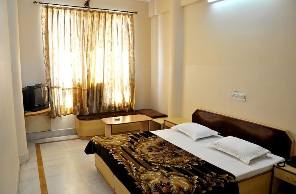Deluxe Room, 1 Double Bed, Non Smoking photo 2